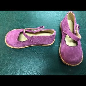 Pazitos Suede Mauve/Purple Mary Janes. Sz 9
